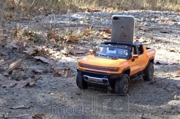 RC hračka na ovládanie Rastar 93000 GMC Hummer EV 1:16 4x4, natáčanie oboch naprav
