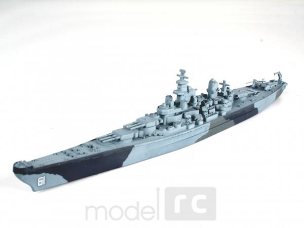 Plastový model Revell Battleship U.S.S. IOWA, 05809