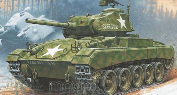 Plastikový model Revell M24 Chaffee + PC game World of tanks LIMITED Edition 03213